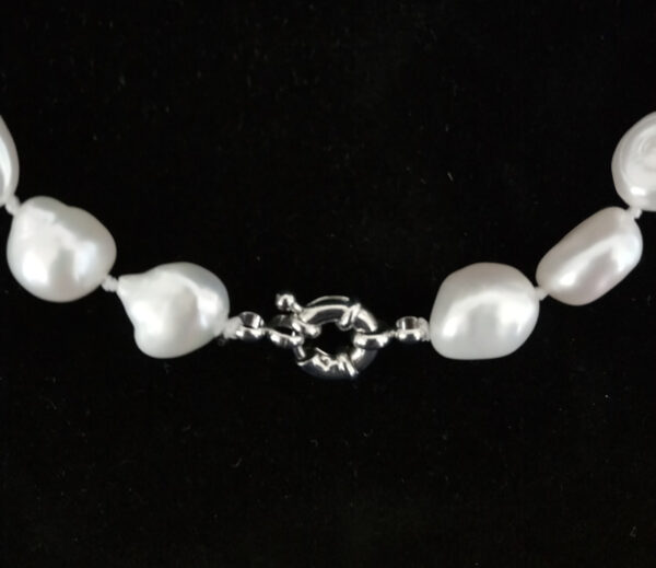 White Pearl Necklace (45cm)