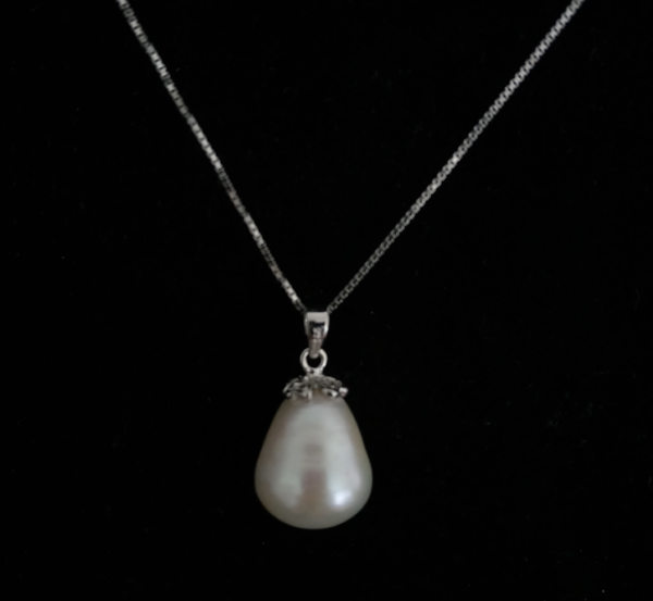 Double Pearl Necklace
