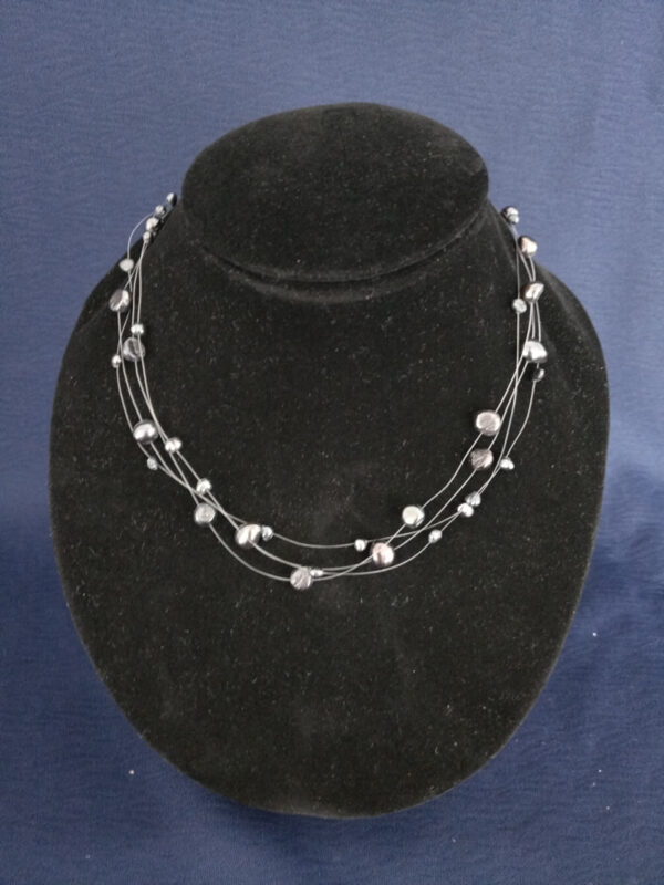 Little Pearl Necklace (black and silver)